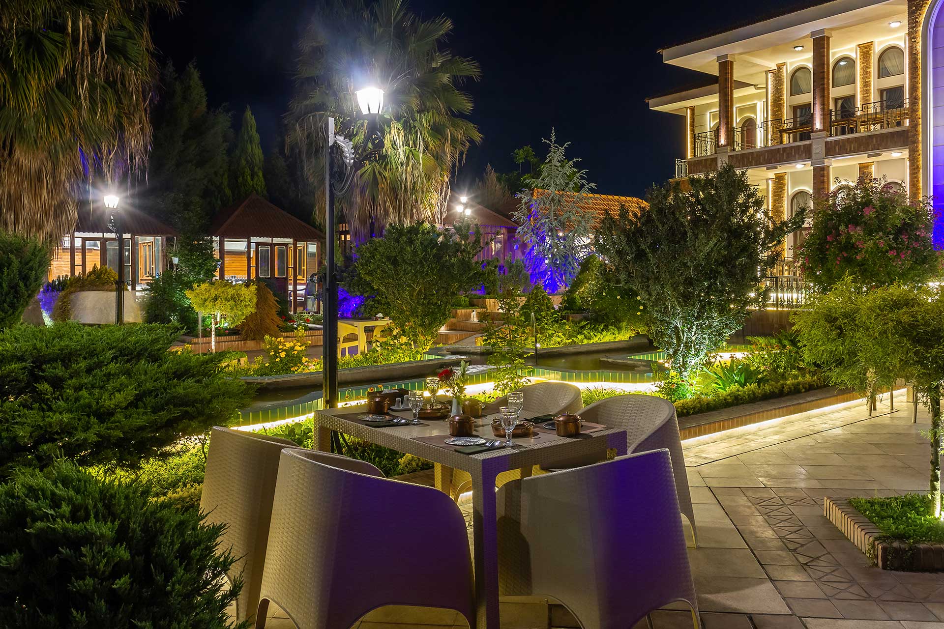 باغ-ایرانی-و-ایوان-(6)